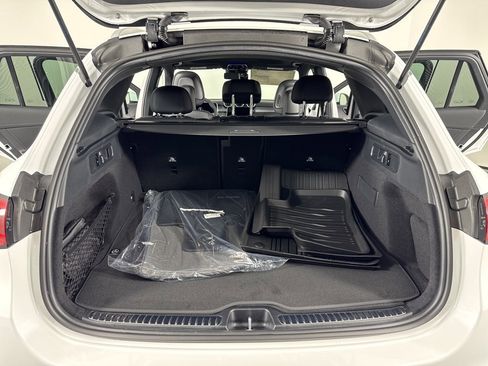 New 2026 Mercedes-Benz GLC 300 GLC 300 image 13