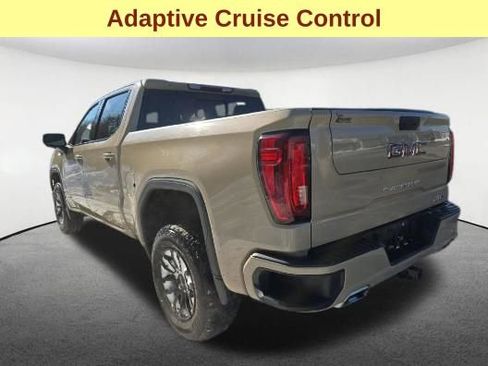 Used 2022 GMC Sierra 1500 AT4 w/ AT4 Preferred Package AWD/4WD image 8