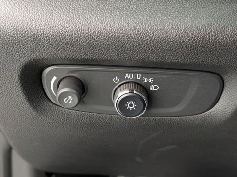 Certified 2023 Chevrolet Traverse LT w/ LPO, Floor Liner Package image 15