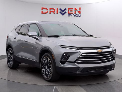 Used 2023 Chevrolet Blazer Premier image 7