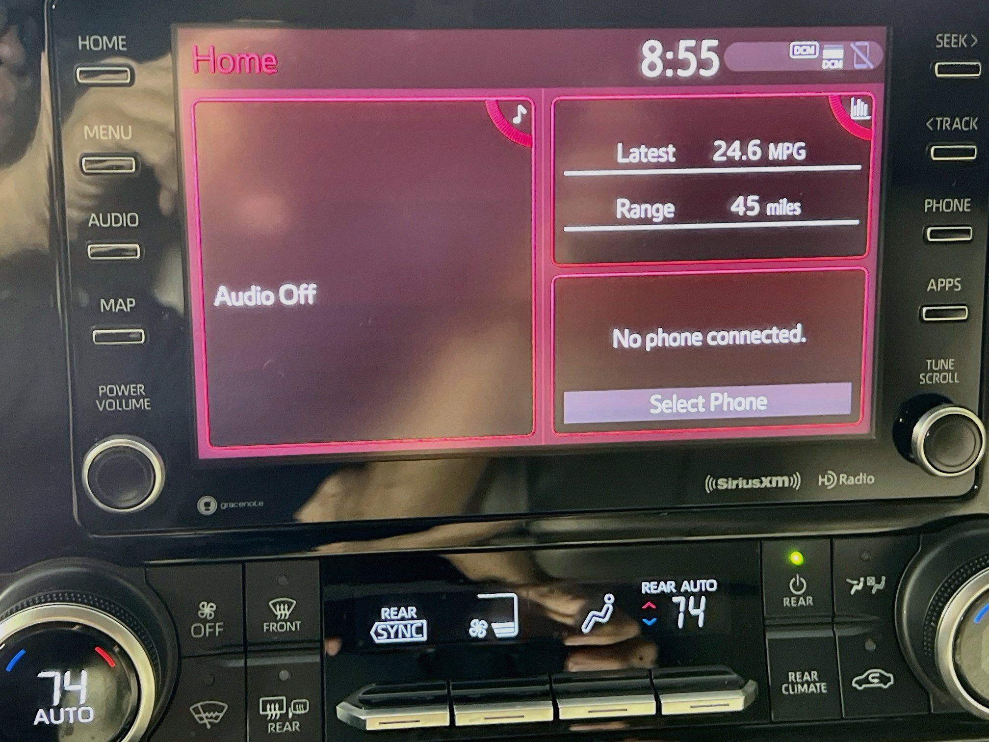 Used 2022 Toyota Highlander XLE FWD image 27