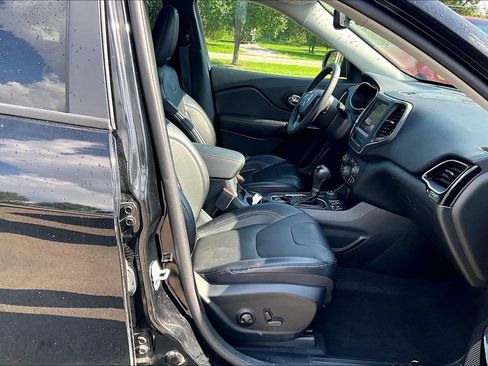 Used 2022 Jeep Cherokee Latitude Lux w/ Sun & Sound Group AWD/4WD image 7