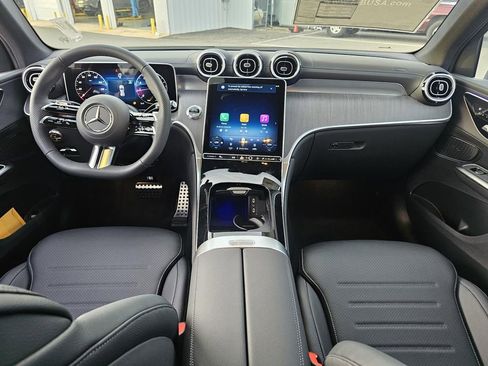 New 2026 Mercedes-Benz GLC 300 image 24