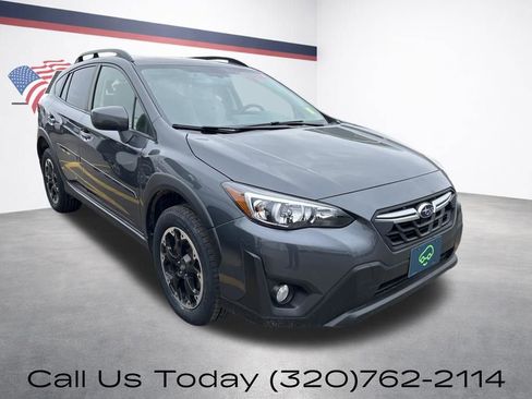 Used 2021 Subaru Crosstrek 2.0i Premium w/ Moonroof Package image 3