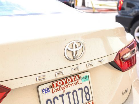 Used 2023 Toyota Camry LE FWD image 17