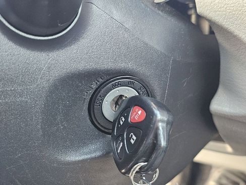Used 2011 Toyota Corolla LE FWD image 36