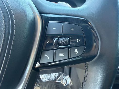 Used 2020 BMW 530i w/ Convenience Package RWD image 19