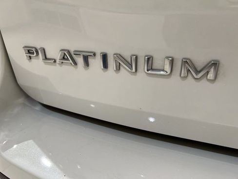 Certified 2025 Ford Expedition Max Platinum w/ Driver's Package AWD/4WD image 29