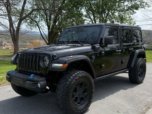 Used 2021 Jeep Wrangler Unlimited Rubicon 4xe w/ Steel Bumper Group image 5