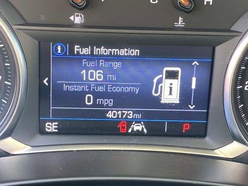 Used 2024 GMC Terrain SLE image 34