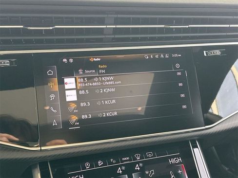 New 2025 Audi RS Q8 performance image 16