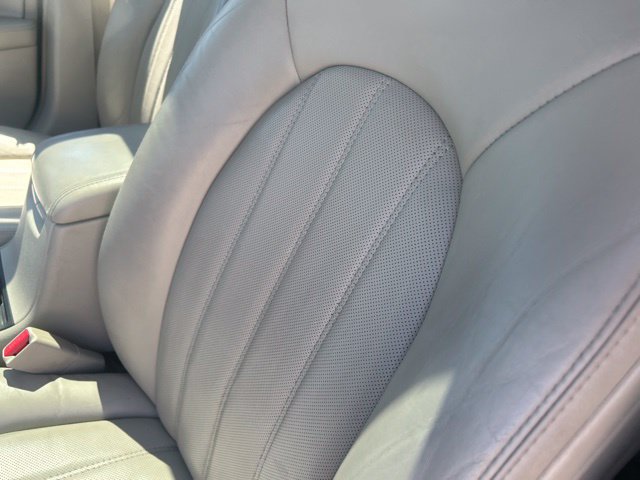 Used 2006 Buick Lucerne CXS w/ Driver Confidence Package FWD image 9