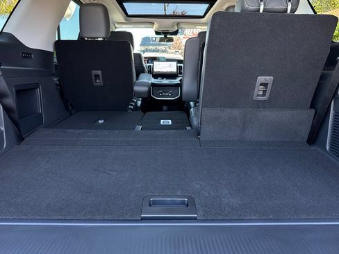 New 2026 Ford Expedition Active AWD/4WD image 18