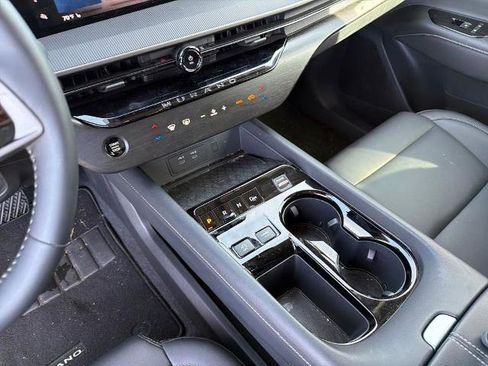 Certified 2025 Nissan Murano SV image 17