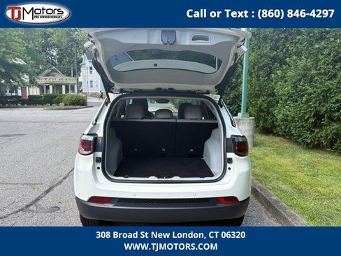 Used 2020 Jeep Compass Latitude w/ Popular Equipment Group image 10