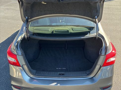 Used 2019 Nissan Sentra SV image 12