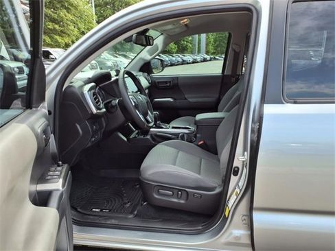 Used 2023 Toyota Tacoma SR5 image 4