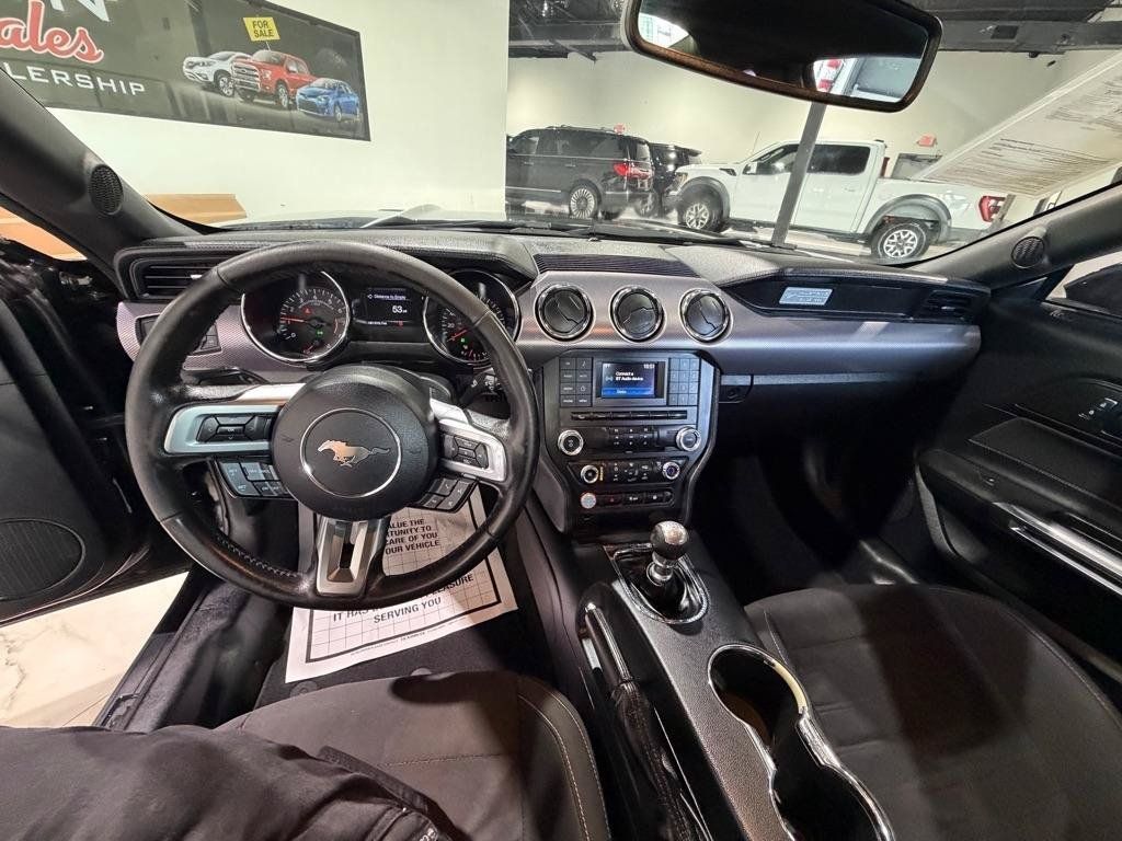 Used 2017 Ford Mustang GT RWD image 17