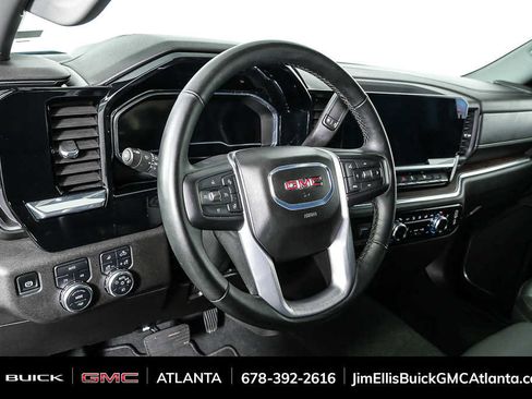Used 2025 GMC Sierra 1500 SLT image 4