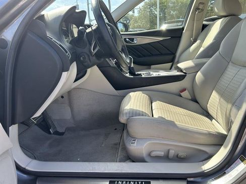 Used 2017 INFINITI Q50 Sport w/ Driver Assistance Package RWD image 6