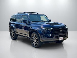 Used 2024 Lexus GX 550 w/ Accessory Package (Z1) AWD/4WD video 3