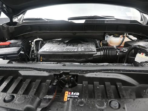 Used 2025 Chevrolet Silverado 1500 LT RWD image 14