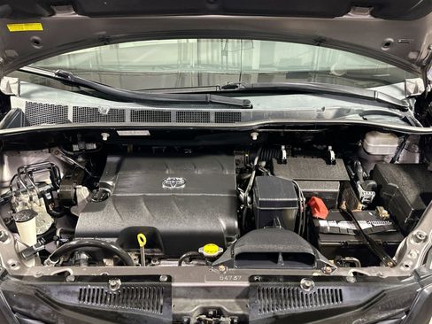 Used 2013 Toyota Sienna L w/ Towing Pkg image 37