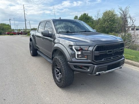 Used 2019 Ford F150 Raptor w/ Equipment Group 802A Luxury image 2