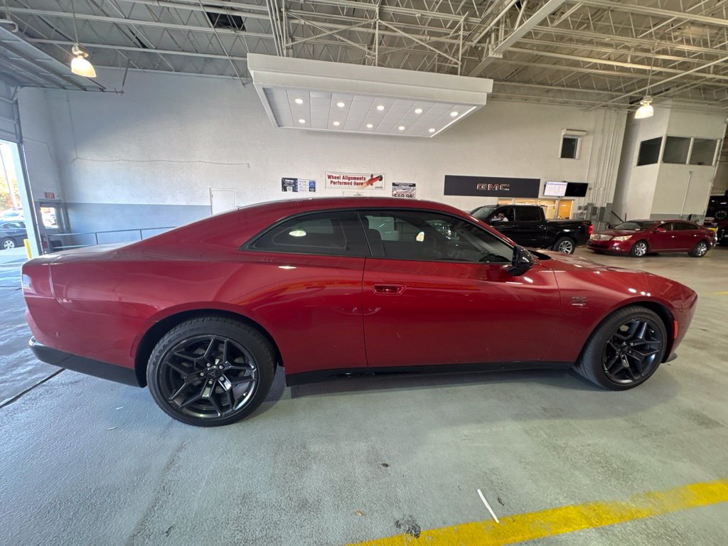 Used 2024 Dodge Charger Daytona R/T w/ Plus Group AWD/4WD image 5