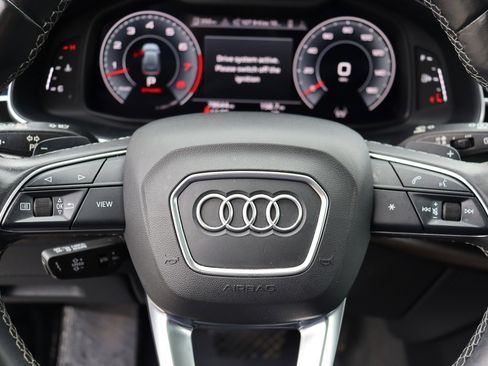 Used 2022 Audi Q8 Premium Plus w/ Premium Plus Package AWD/4WD image 31