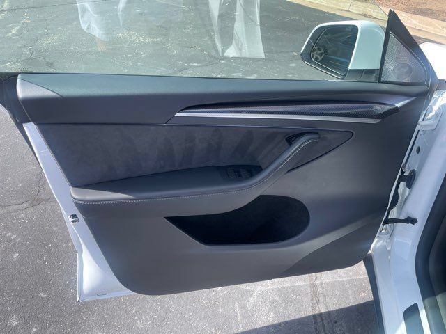 Used 2023 Tesla Model Y Long Range AWD/4WD image 11