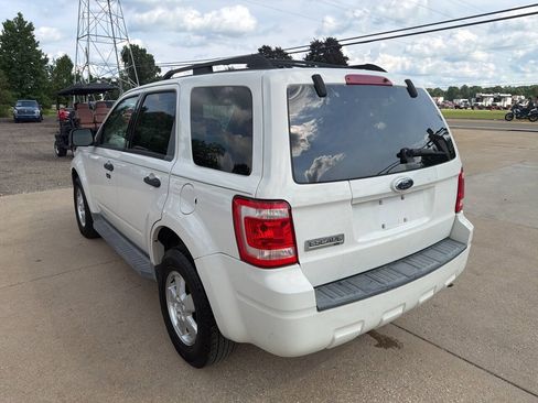 Used 2009 Ford Escape XLT FWD image 5