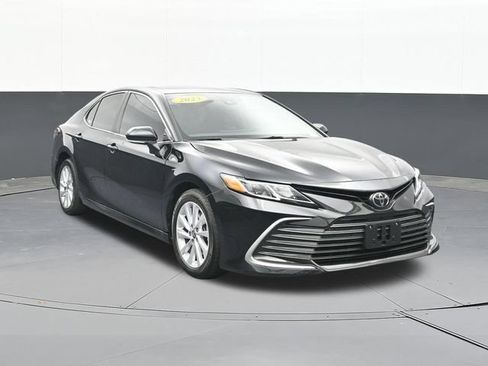 Used 2023 Toyota Camry LE w/ Convenience Package FWD image 20
