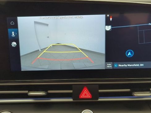 Used 2025 Hyundai Elantra SEL FWD image 19
