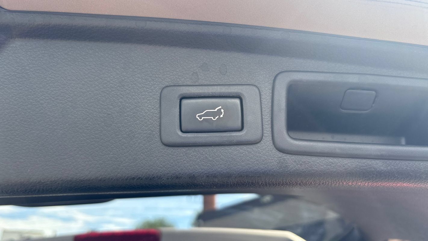 Used 2014 Subaru Forester 2.5i Limited AWD/4WD image 24