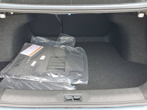 New 2026 Nissan Sentra SV w/ SV Convenience Package FWD image 7
