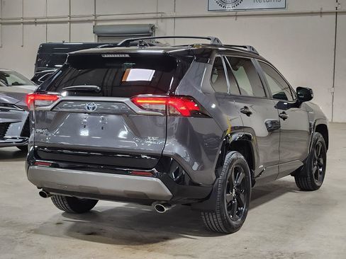 Used 2021 Toyota RAV4 XSE image 8