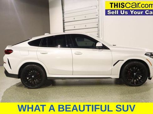 Used 2023 BMW X6 xDrive40i w/ M Sport Package AWD/4WD image 9