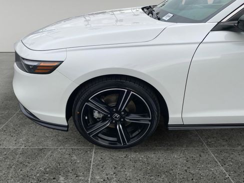 Used 2024 Honda Accord Sport image 14