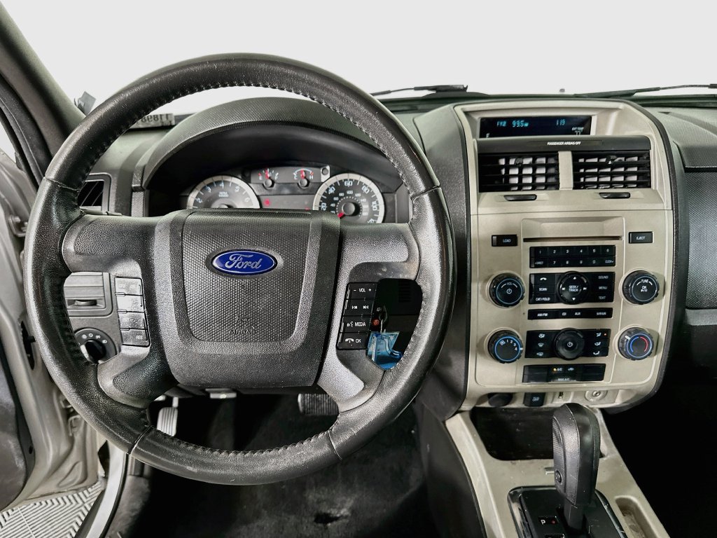 Used 2011 Ford Escape XLT w/ 202A Rapid Spec Order Code FWD image 19