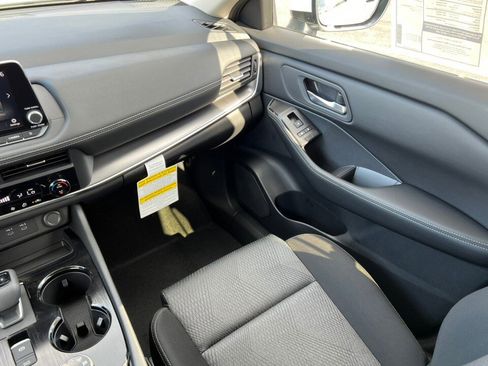 New 2026 Nissan Rogue SV image 28