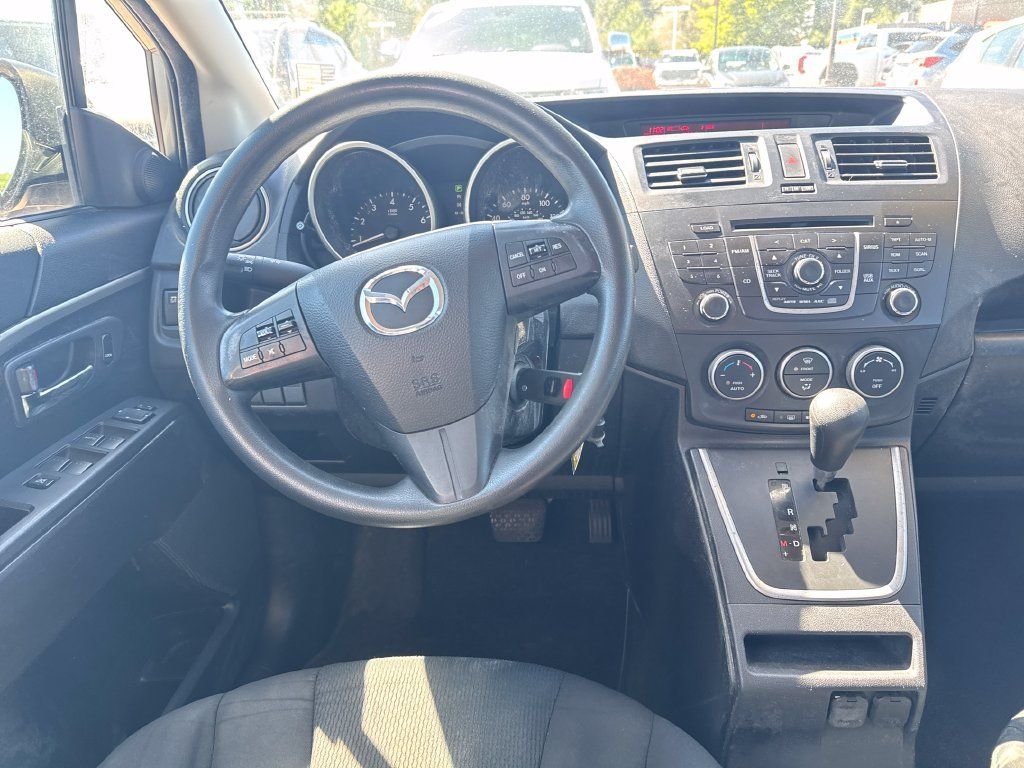 Used 2014 MAZDA MAZDA5 Sport FWD image 17