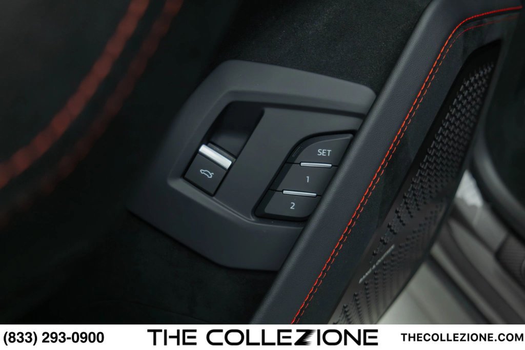 Used 2023 Lamborghini Urus Performante AWD/4WD image 42