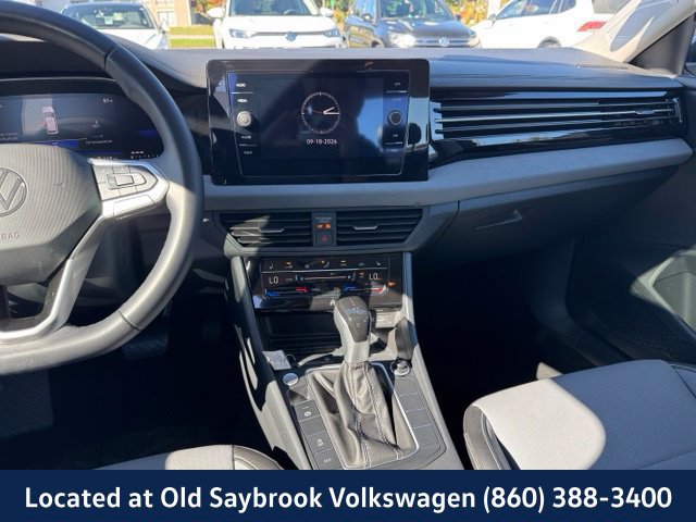 Certified 2025 Volkswagen Jetta SE FWD image 14
