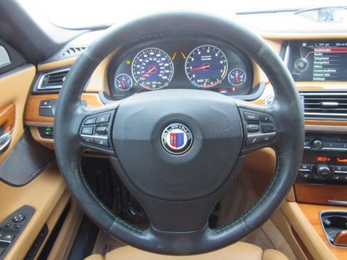Used 2013 BMW ALPINA B7 xDrive w/ Driver Assistance Pkg image 18
