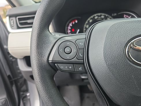 Used 2024 Toyota RAV4 XLE image 34
