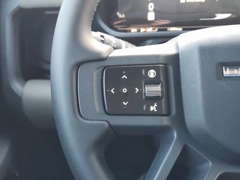 Certified 2025 Land Rover Defender 110 S image 29