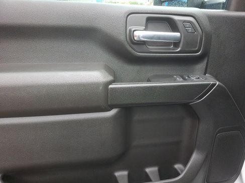 New 2025 GMC Sierra 2500 Pro w/ Convenience Package image 11