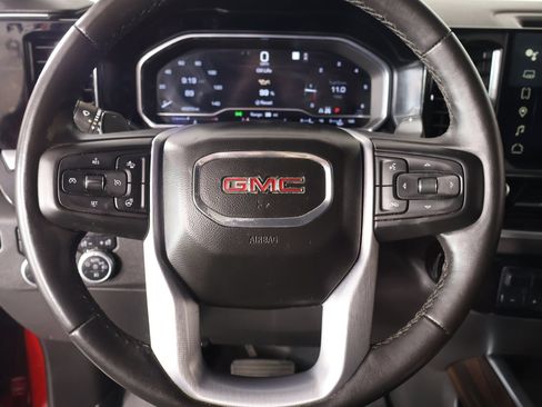 Used 2022 GMC Sierra 1500 SLT AWD/4WD image 3