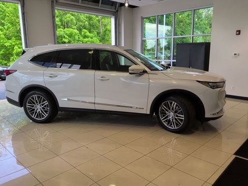 Certified 2024 Acura MDX SH-AWD w/ Advance Package image 5